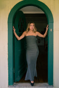 Vestido straples plateado