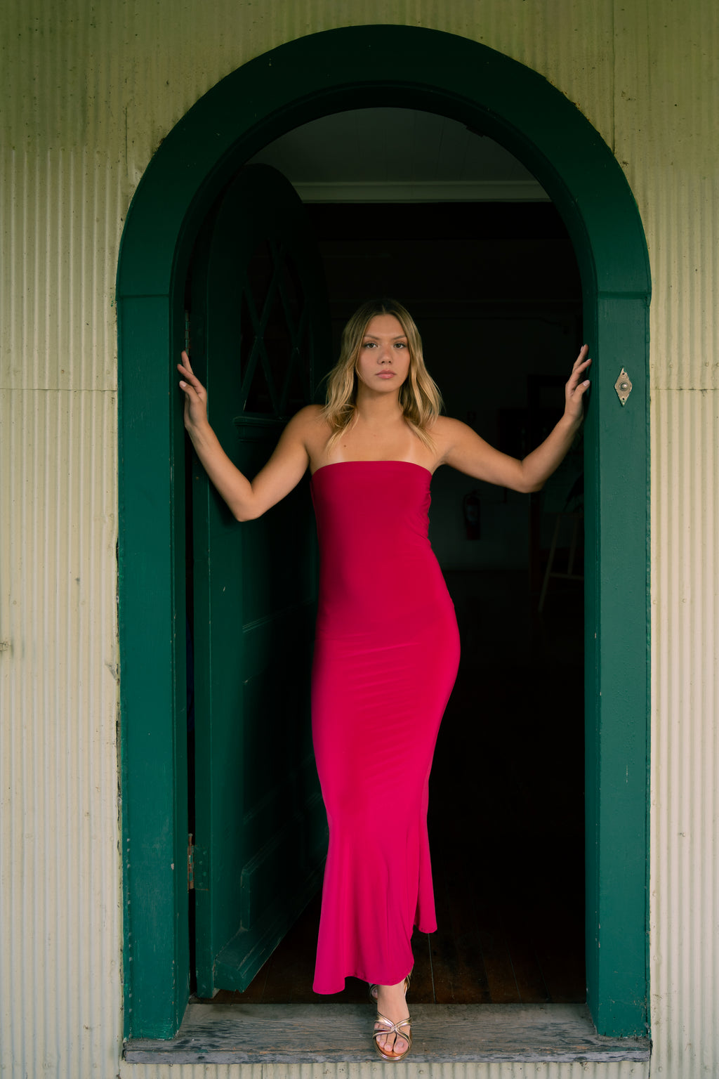 Vestido straples Magenta