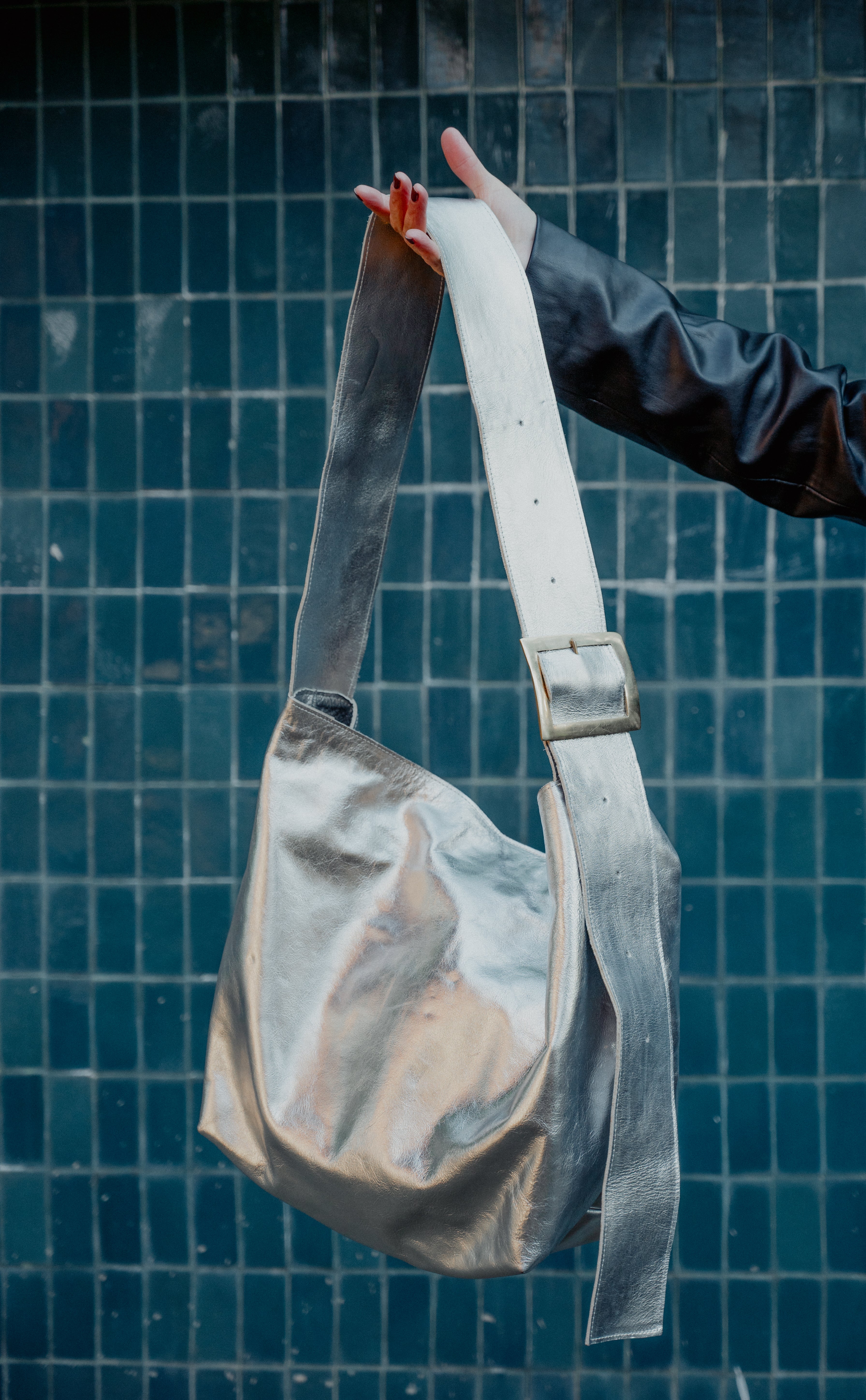 Cartera Kawai Plateada