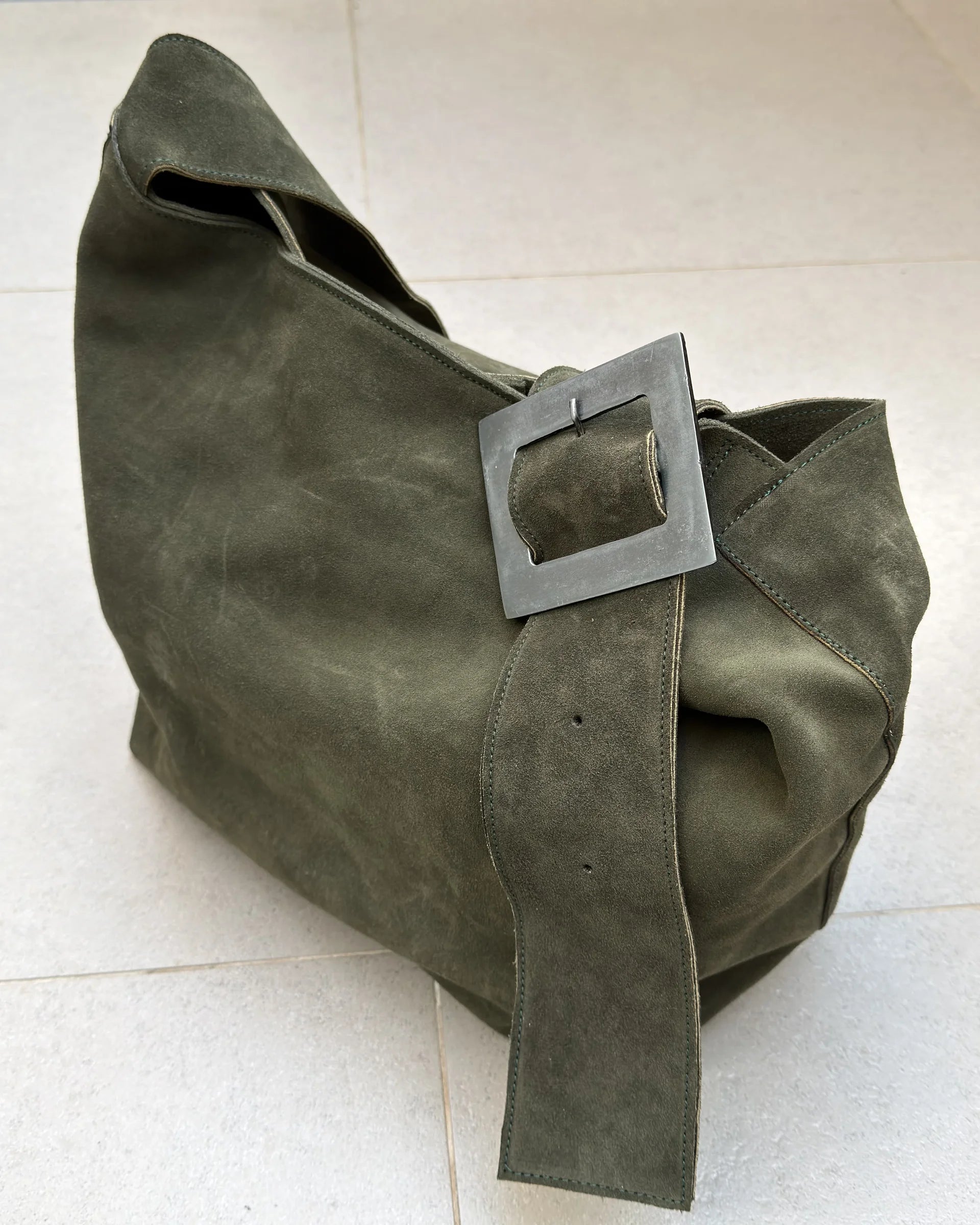 Cartera Kawai verde musgo