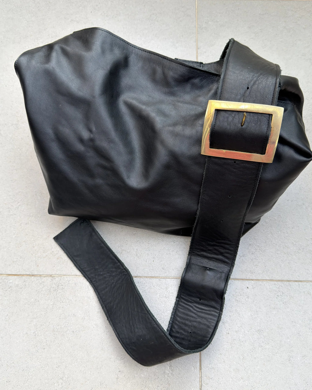 Cartera Kawai negra